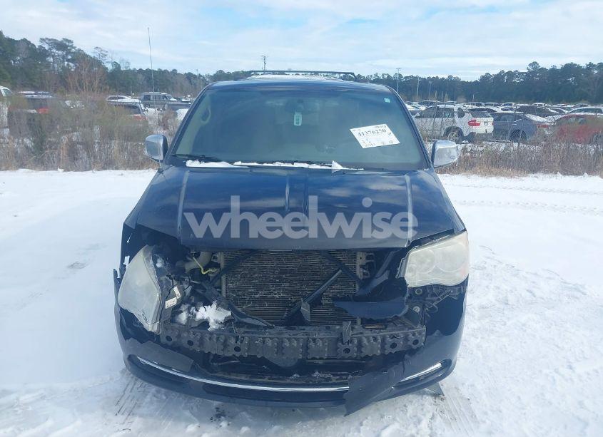 Photo 12 of 2014 Chrysler Town & COUNTRY TOURING-L (VIN 2C4RC1CG6ER165691)