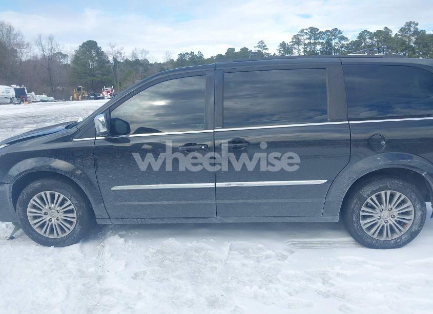 Photo 14 of 2014 Chrysler Town & COUNTRY TOURING-L (VIN 2C4RC1CG6ER165691)