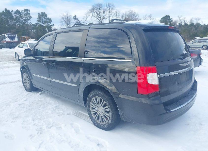 Photo 3 of 2014 Chrysler Town & COUNTRY TOURING-L (VIN 2C4RC1CG6ER165691)