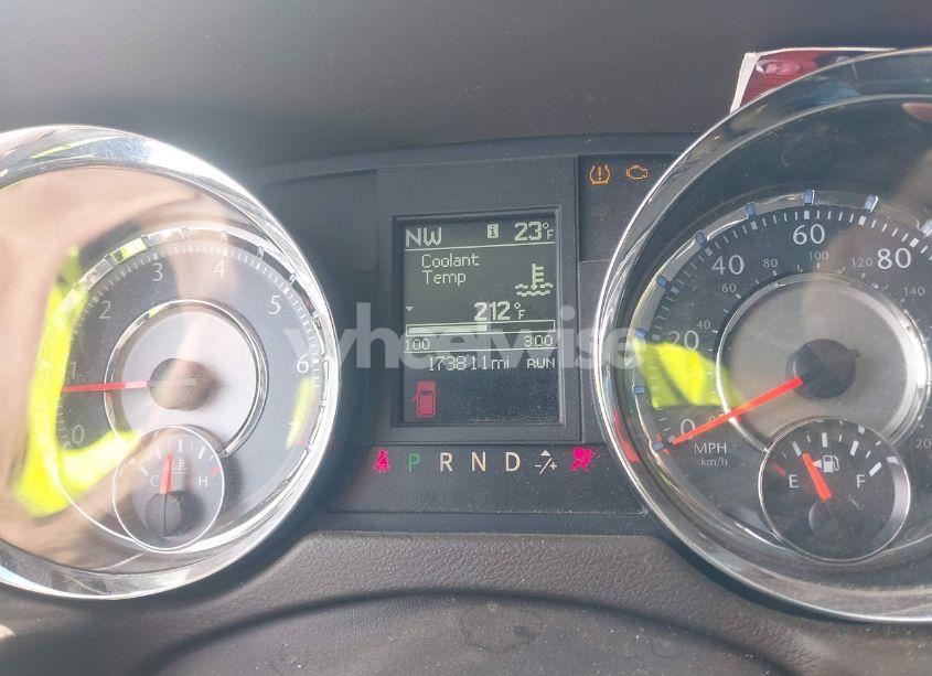 Photo 7 of 2014 Chrysler Town & COUNTRY TOURING-L (VIN 2C4RC1CG6ER165691)