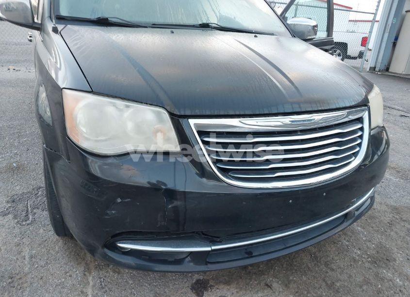 Photo 6 of 2014 Chrysler Town & COUNTRY TOURING-L (VIN 2C4RC1CG6ER180076)