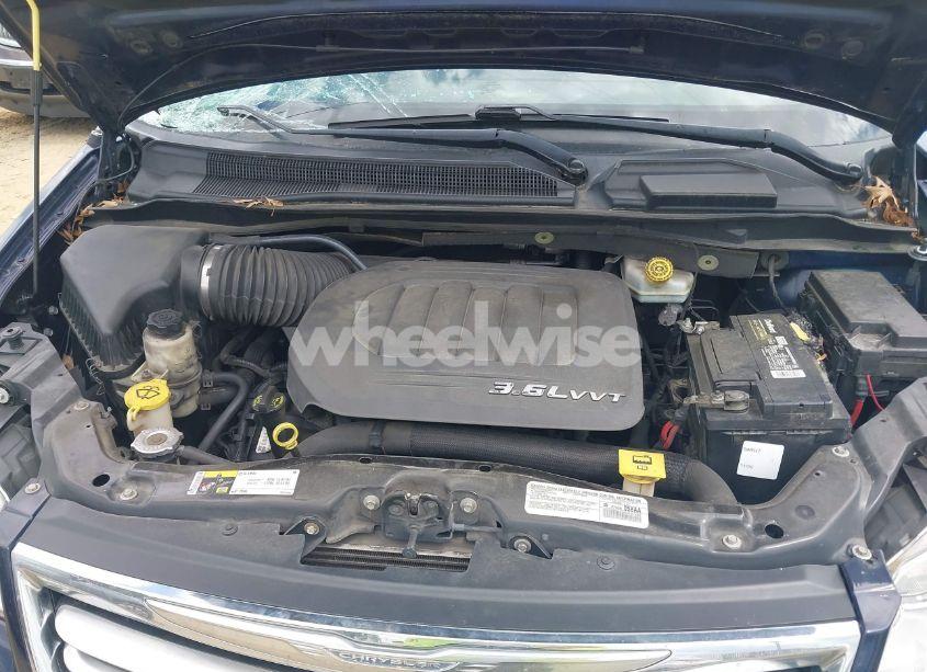 Photo 10 of 2014 Chrysler Town & COUNTRY TOURING-L (VIN 2C4RC1CG6ER200200)