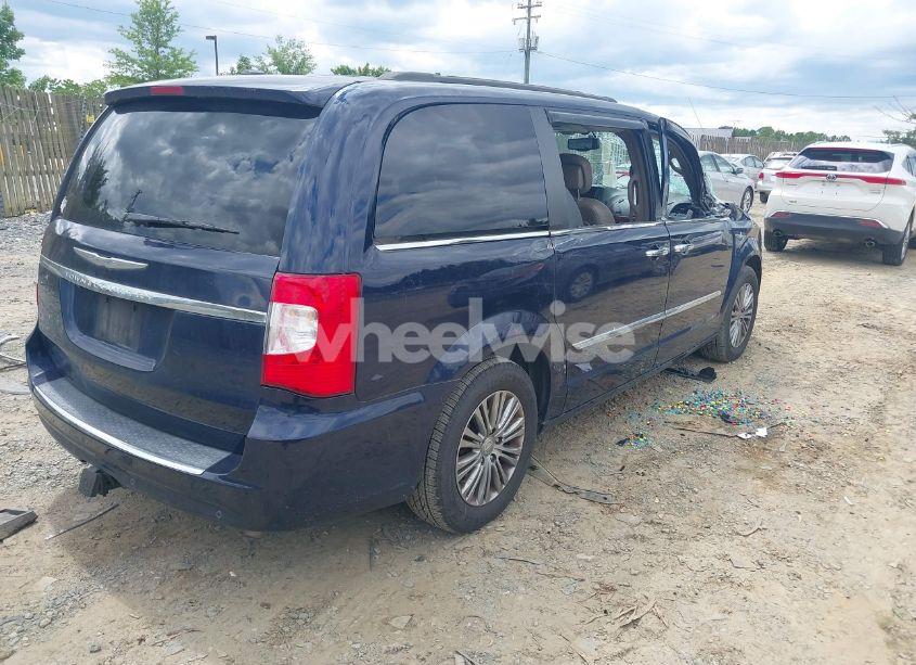 Photo 4 of 2014 Chrysler Town & COUNTRY TOURING-L (VIN 2C4RC1CG6ER200200)