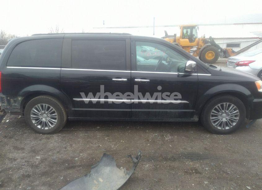 Photo 13 of 2014 Chrysler Town & COUNTRY TOURING-L (VIN 2C4RC1CG6ER333037)