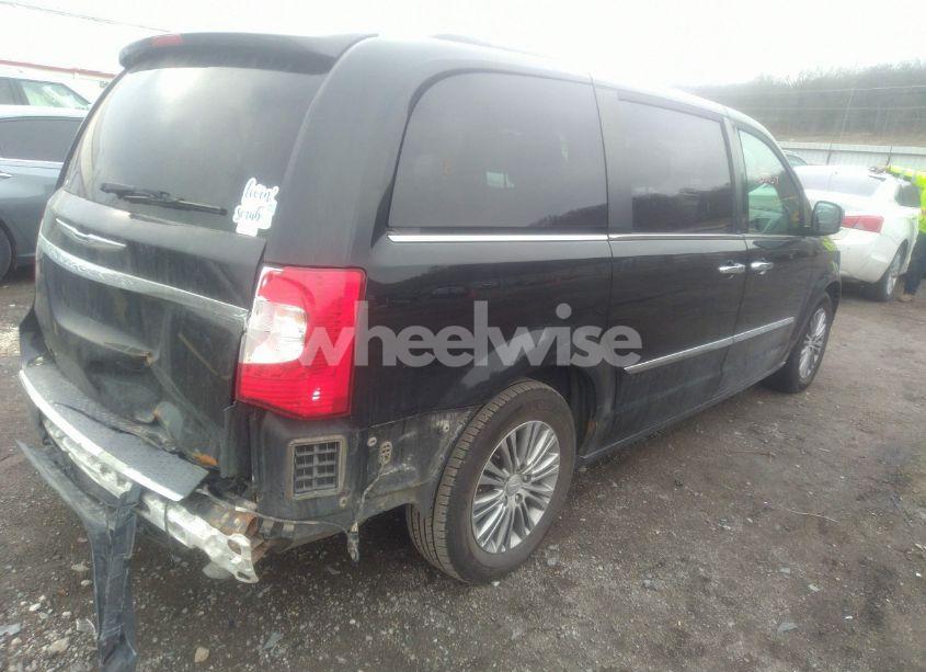 Photo 4 of 2014 Chrysler Town & COUNTRY TOURING-L (VIN 2C4RC1CG6ER333037)