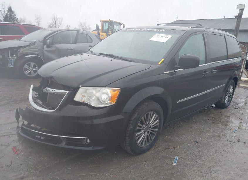 Photo 2 of 2014 Chrysler Town & COUNTRY TOURING-L (VIN 2C4RC1CG6ER421229)