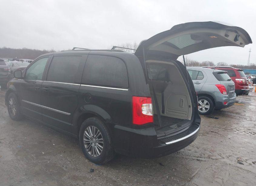 Photo 3 of 2014 Chrysler Town & COUNTRY TOURING-L (VIN 2C4RC1CG6ER421229)