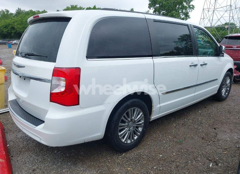 Photo 4 of 2015 Chrysler Town & COUNTRY TOURING-L (VIN 2C4RC1CG6FR507075)
