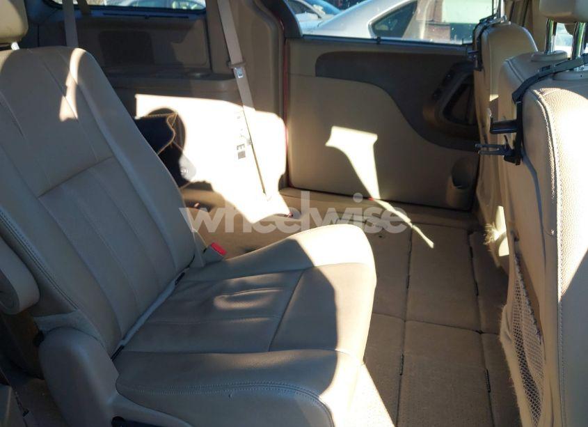 Photo 8 of 2015 Chrysler Town & COUNTRY TOURING-L (VIN 2C4RC1CG6FR562156)