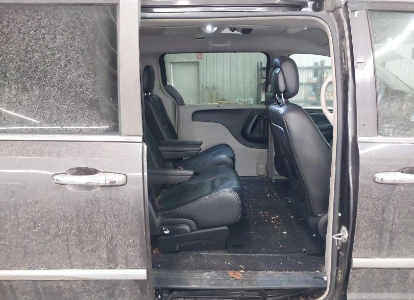 Photo 8 of 2015 Chrysler Town & COUNTRY TOURING-L (VIN 2C4RC1CG6FR572458)