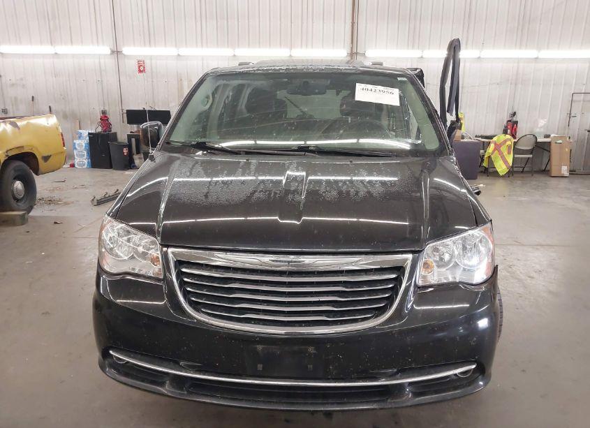 Photo 13 of 2015 Chrysler Town & COUNTRY TOURING-L (VIN 2C4RC1CG6FR644226)