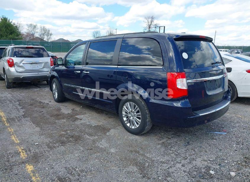 Photo 3 of 2015 Chrysler Town & COUNTRY TOURING-L (VIN 2C4RC1CG6FR673919)