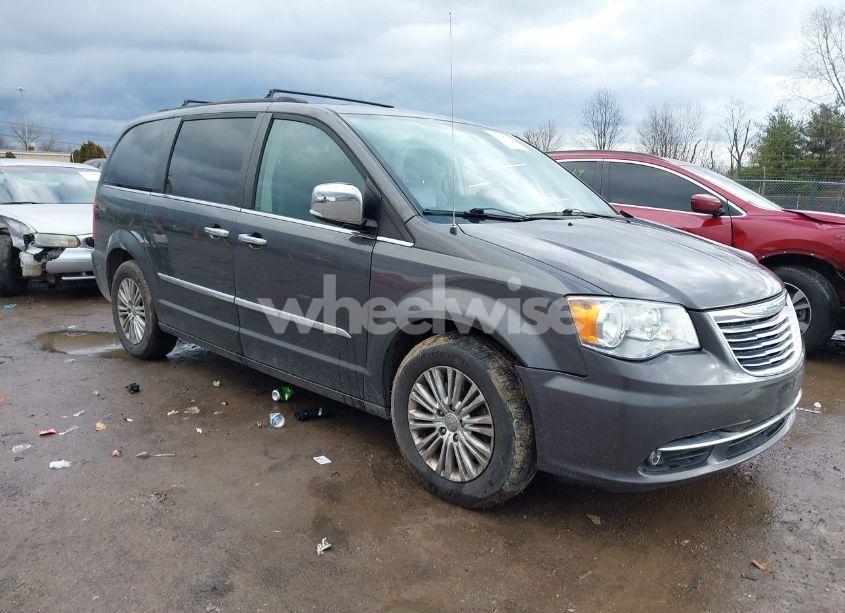 2015 Chrysler Town & COUNTRY TOURING-L (VIN 2C4RC1CG6FR697265) main photo