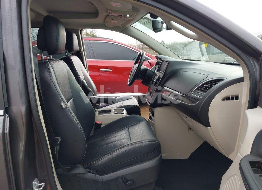 Photo 5 of 2015 Chrysler Town & COUNTRY TOURING-L (VIN 2C4RC1CG6FR697265)