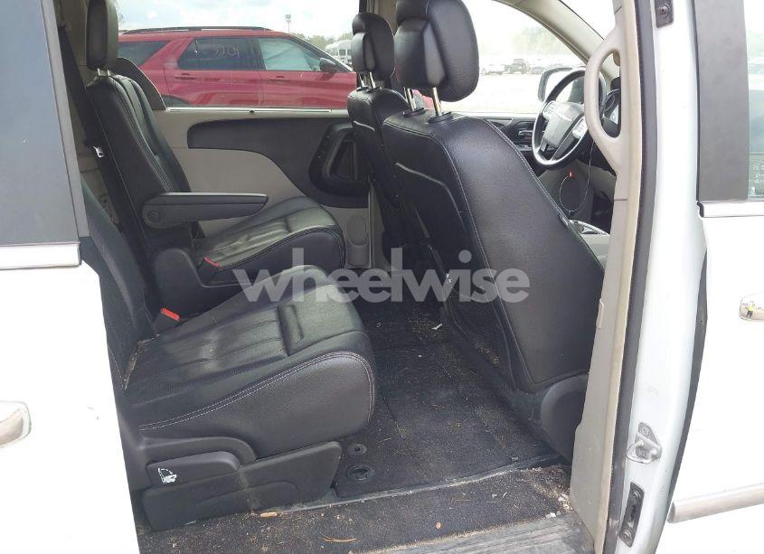 Photo 8 of 2015 Chrysler Town & COUNTRY TOURING-L (VIN 2C4RC1CG6FR756024)