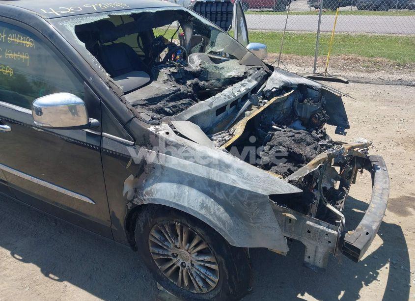 Photo 12 of 2016 Chrysler Town & COUNTRY TOURING-L (VIN 2C4RC1CG6GR248203)