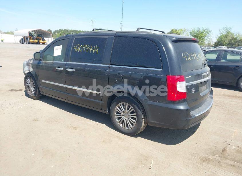 Photo 3 of 2016 Chrysler Town & COUNTRY TOURING-L (VIN 2C4RC1CG6GR248203)