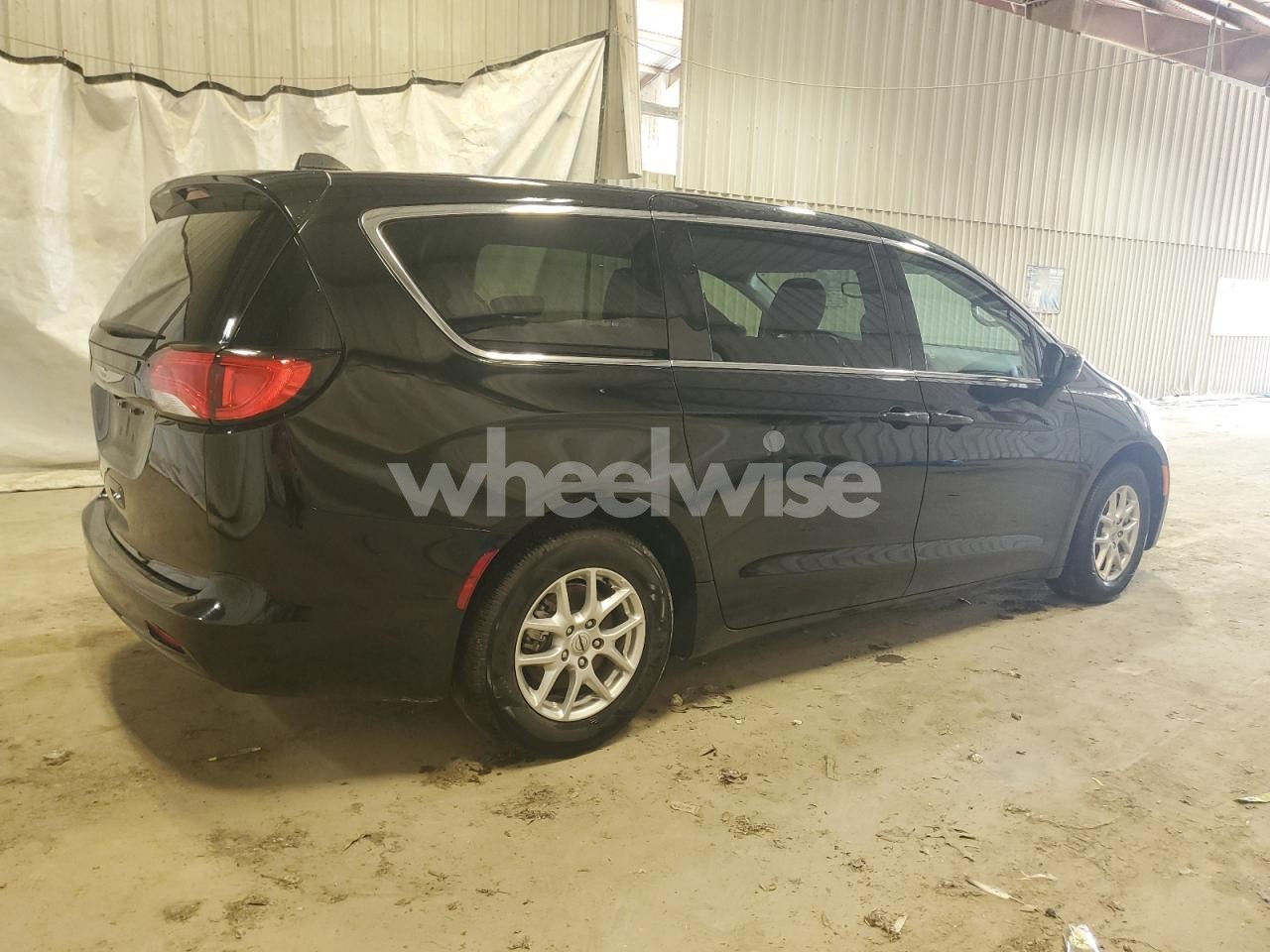 Photo 3 of 2024 CHRYSLER VOYAGER LX (VIN 2C4RC1CG6RR132034)