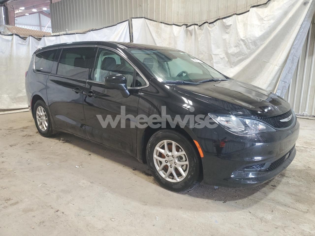 Photo 4 of 2024 CHRYSLER VOYAGER LX (VIN 2C4RC1CG6RR132034)