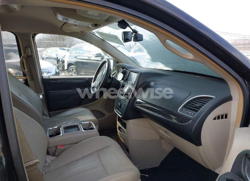 Photo 5 of 2012 Chrysler Town & COUNTRY TOURING-L (VIN 2C4RC1CG7CR125519)