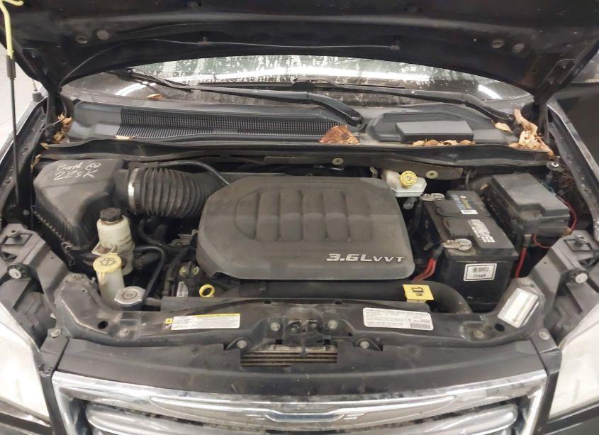 Photo 10 of 2013 Chrysler Town & COUNTRY TOURING-L (VIN 2C4RC1CG7DR512699)