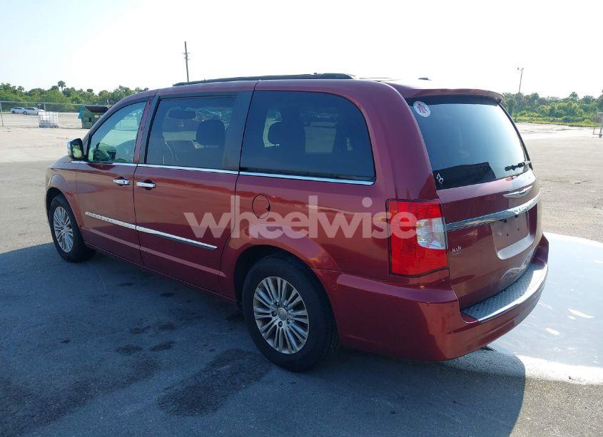 Photo 3 of 2013 Chrysler Town & COUNTRY TOURING-L (VIN 2C4RC1CG7DR646841)