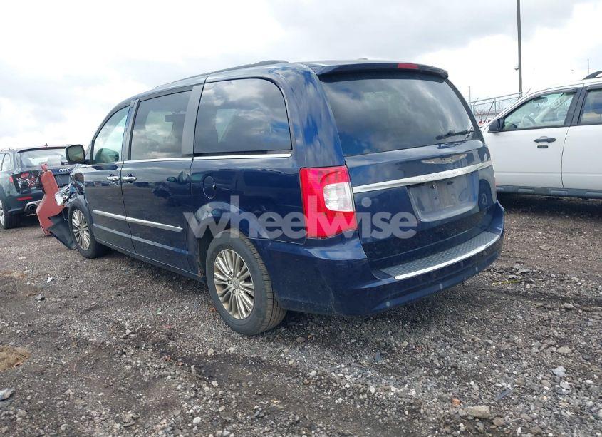 Photo 3 of 2013 Chrysler Town & COUNTRY TOURING-L (VIN 2C4RC1CG7DR676938)