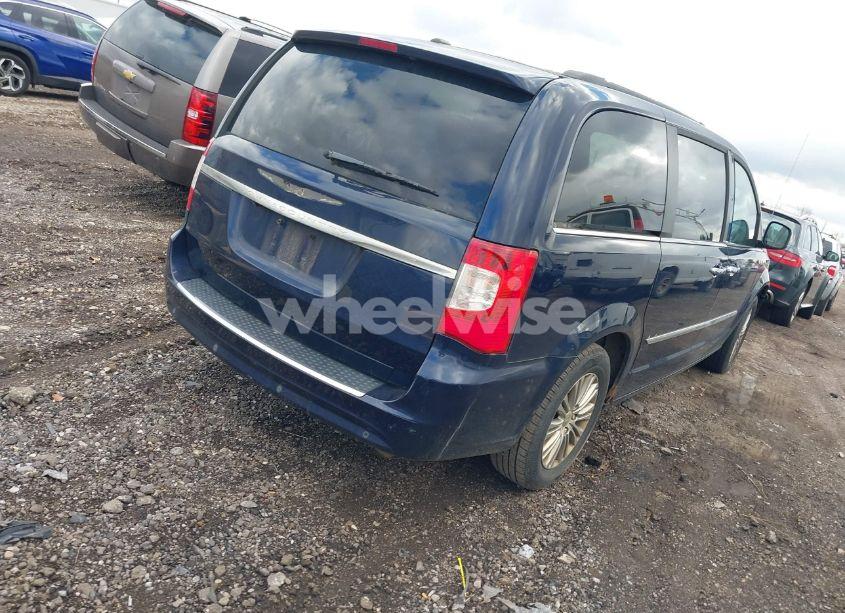 Photo 4 of 2013 Chrysler Town & COUNTRY TOURING-L (VIN 2C4RC1CG7DR676938)