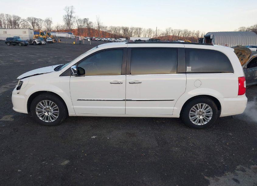 Photo 14 of 2013 Chrysler Town & COUNTRY TOURING-L (VIN 2C4RC1CG7DR712031)