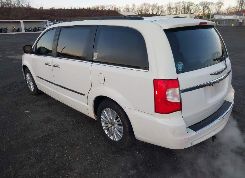 Photo 3 of 2013 Chrysler Town & COUNTRY TOURING-L (VIN 2C4RC1CG7DR712031)