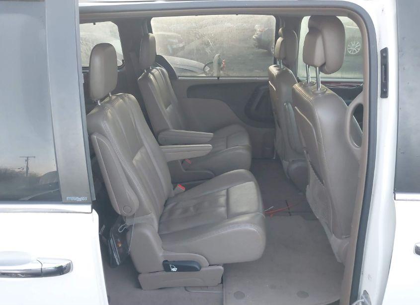 Photo 8 of 2013 Chrysler Town & COUNTRY TOURING-L (VIN 2C4RC1CG7DR712031)