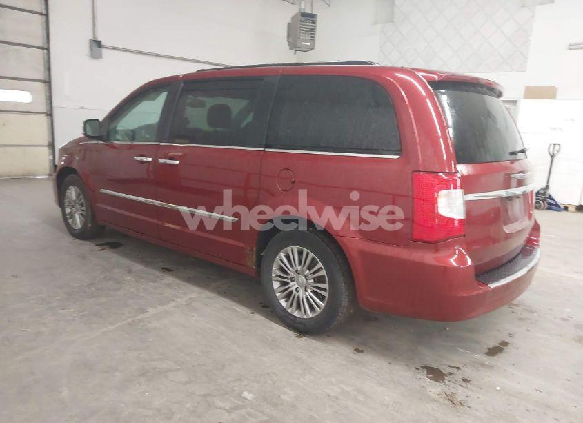 Photo 3 of 2013 Chrysler Town & COUNTRY TOURING-L (VIN 2C4RC1CG7DR810542)