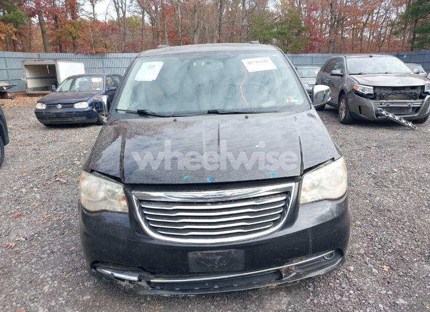 Photo 12 of 2014 Chrysler Town & COUNTRY TOURING-L (VIN 2C4RC1CG7ER132831)