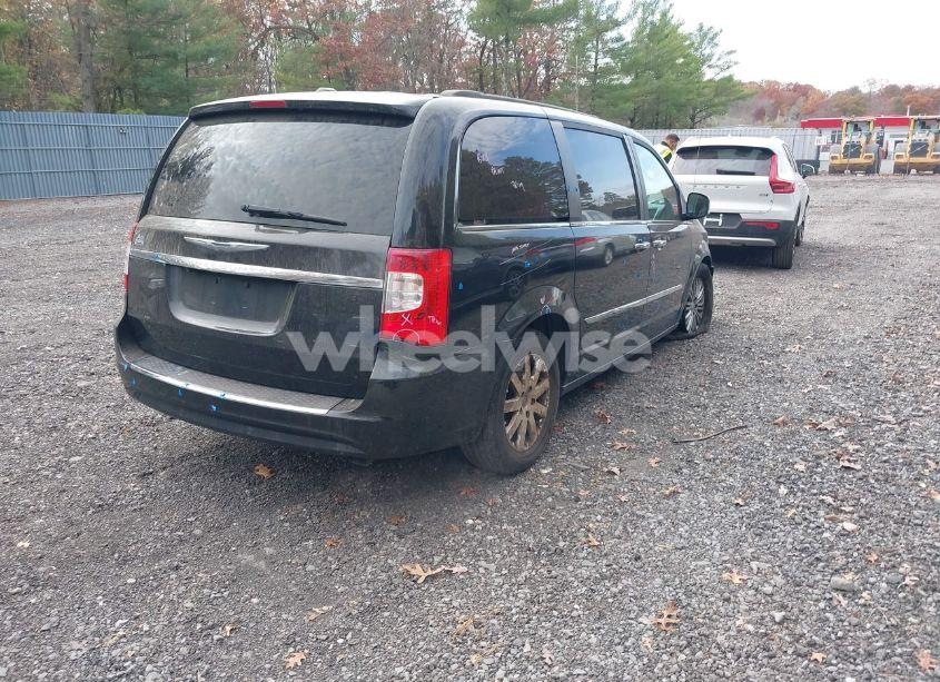 Photo 4 of 2014 Chrysler Town & COUNTRY TOURING-L (VIN 2C4RC1CG7ER132831)