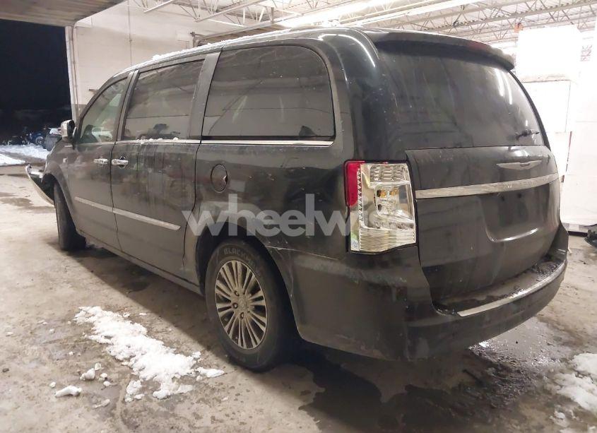Photo 3 of 2014 Chrysler Town & COUNTRY TOURING-L 30TH ANNIVERSARY (VIN 2C4RC1CG7ER192687)
