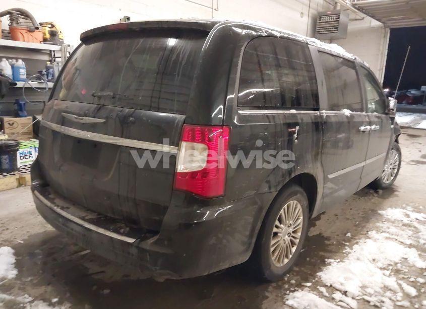 Photo 4 of 2014 Chrysler Town & COUNTRY TOURING-L 30TH ANNIVERSARY (VIN 2C4RC1CG7ER192687)