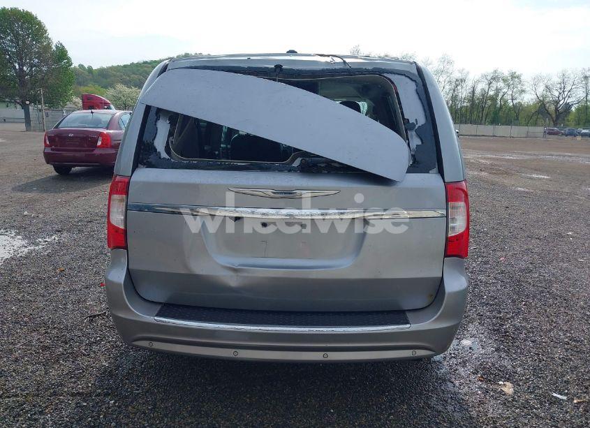 Photo 17 of 2014 Chrysler Town & COUNTRY TOURING-L (VIN 2C4RC1CG7ER201727)