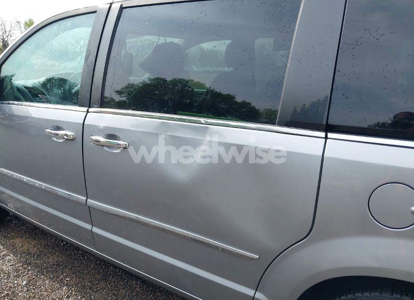 Photo 19 of 2014 Chrysler Town & COUNTRY TOURING-L (VIN 2C4RC1CG7ER201727)