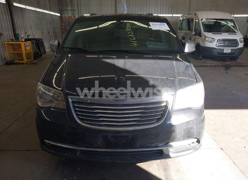 Photo 13 of 2015 Chrysler Town & COUNTRY TOURING-L (VIN 2C4RC1CG7FR532101)