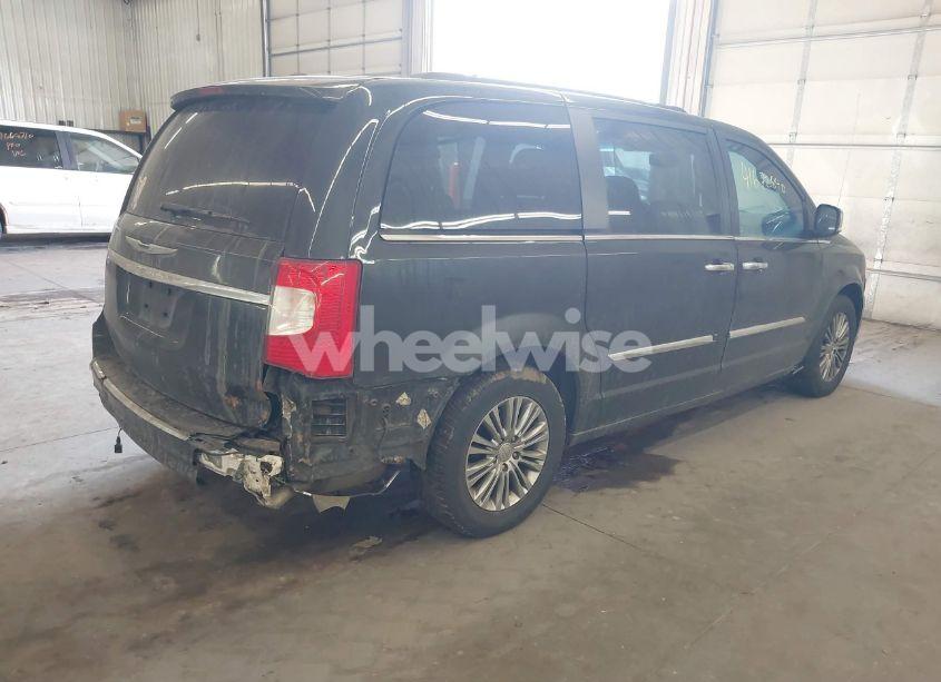 Photo 4 of 2015 Chrysler Town & COUNTRY TOURING-L (VIN 2C4RC1CG7FR532101)