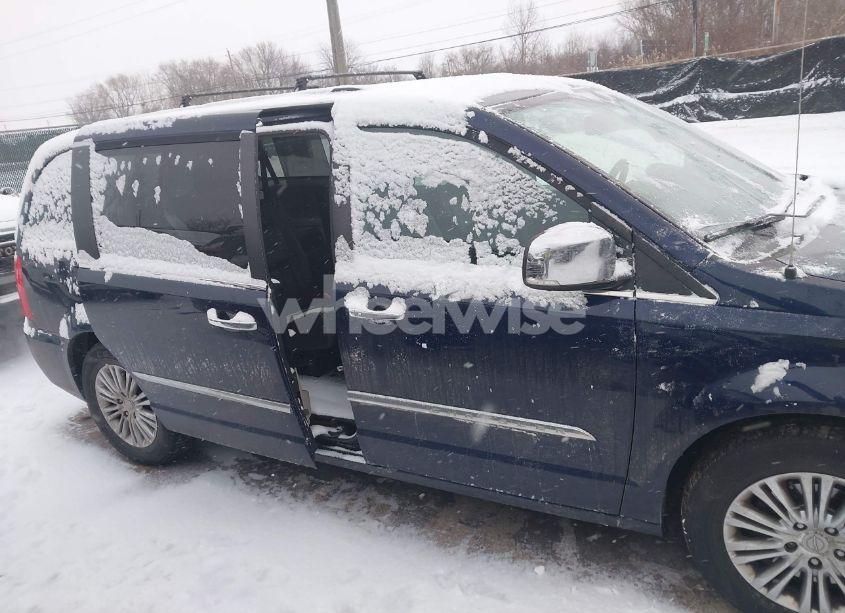 Photo 14 of 2015 Chrysler Town & COUNTRY TOURING-L (VIN 2C4RC1CG7FR590600)