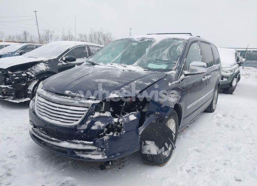 Photo 2 of 2015 Chrysler Town & COUNTRY TOURING-L (VIN 2C4RC1CG7FR590600)