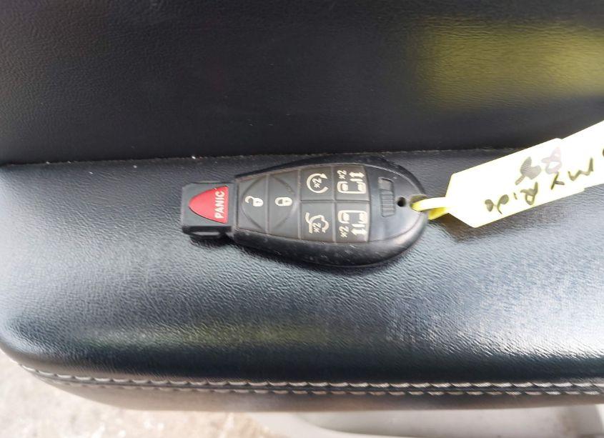 Photo 11 of 2015 Chrysler Town & COUNTRY TOURING-L (VIN 2C4RC1CG7FR619397)