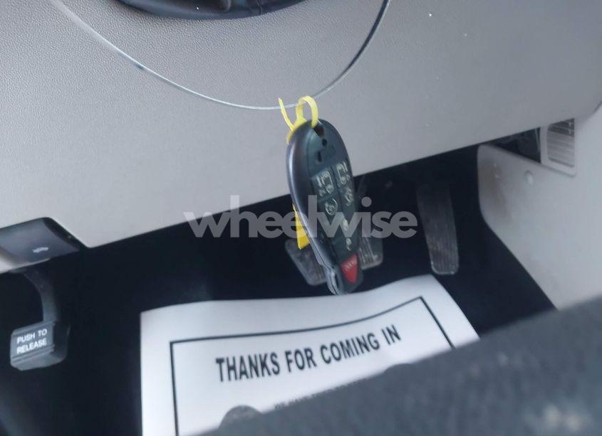 Photo 11 of 2016 Chrysler Town & COUNTRY TOURING-L ANNIVERSARY EDITION (VIN 2C4RC1CG7GR104112)