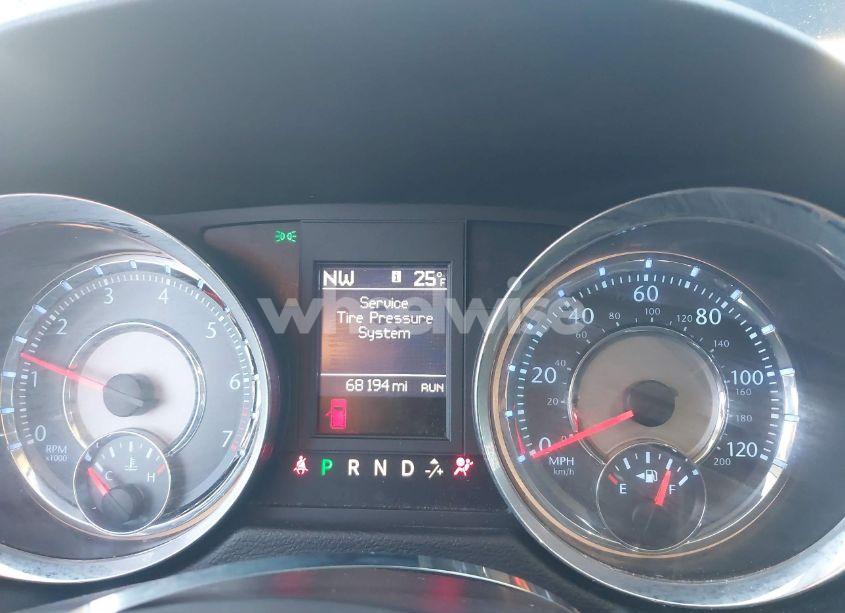 Photo 7 of 2016 Chrysler Town & COUNTRY TOURING-L ANNIVERSARY EDITION (VIN 2C4RC1CG7GR104112)