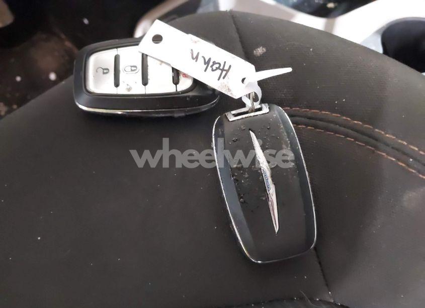 Photo 11 of 2017 Chrysler Pacifica LX (VIN 2C4RC1CG7HR594150)