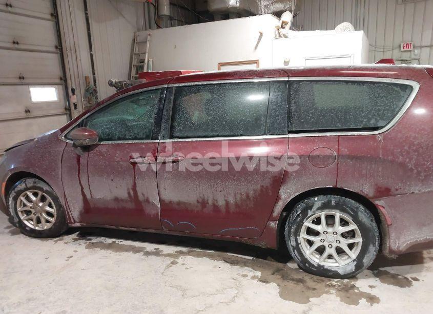 Photo 14 of 2017 Chrysler Pacifica LX (VIN 2C4RC1CG7HR594150)