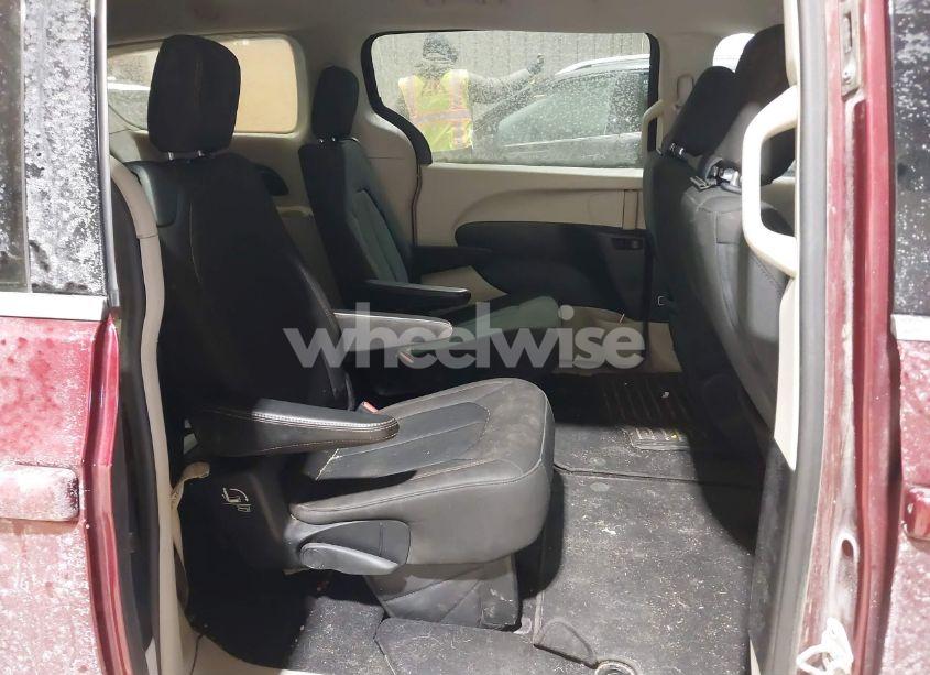 Photo 8 of 2017 Chrysler Pacifica LX (VIN 2C4RC1CG7HR594150)