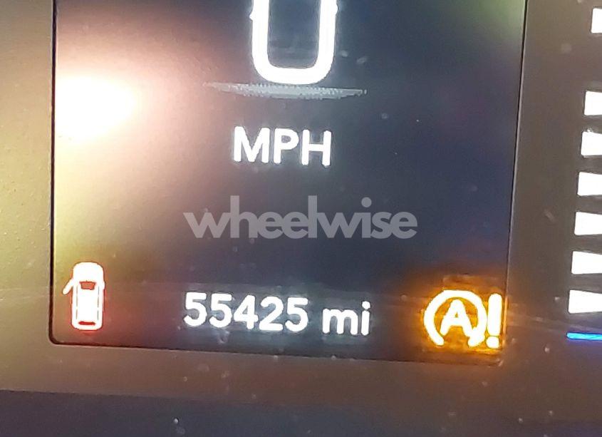 Photo 15 of 2018 Chrysler Pacifica LX (VIN 2C4RC1CG7JR158663)