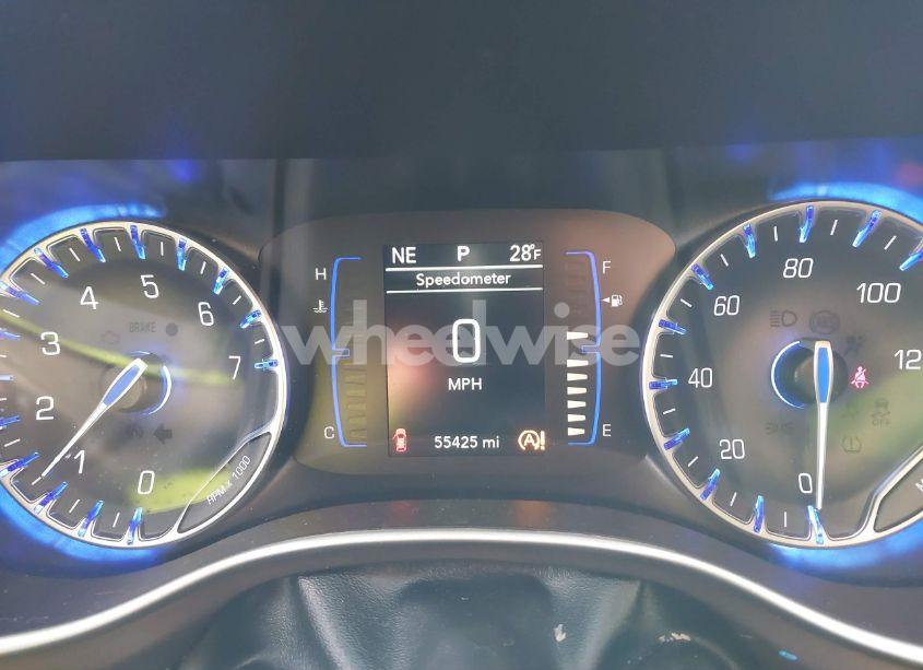 Photo 7 of 2018 Chrysler Pacifica LX (VIN 2C4RC1CG7JR158663)